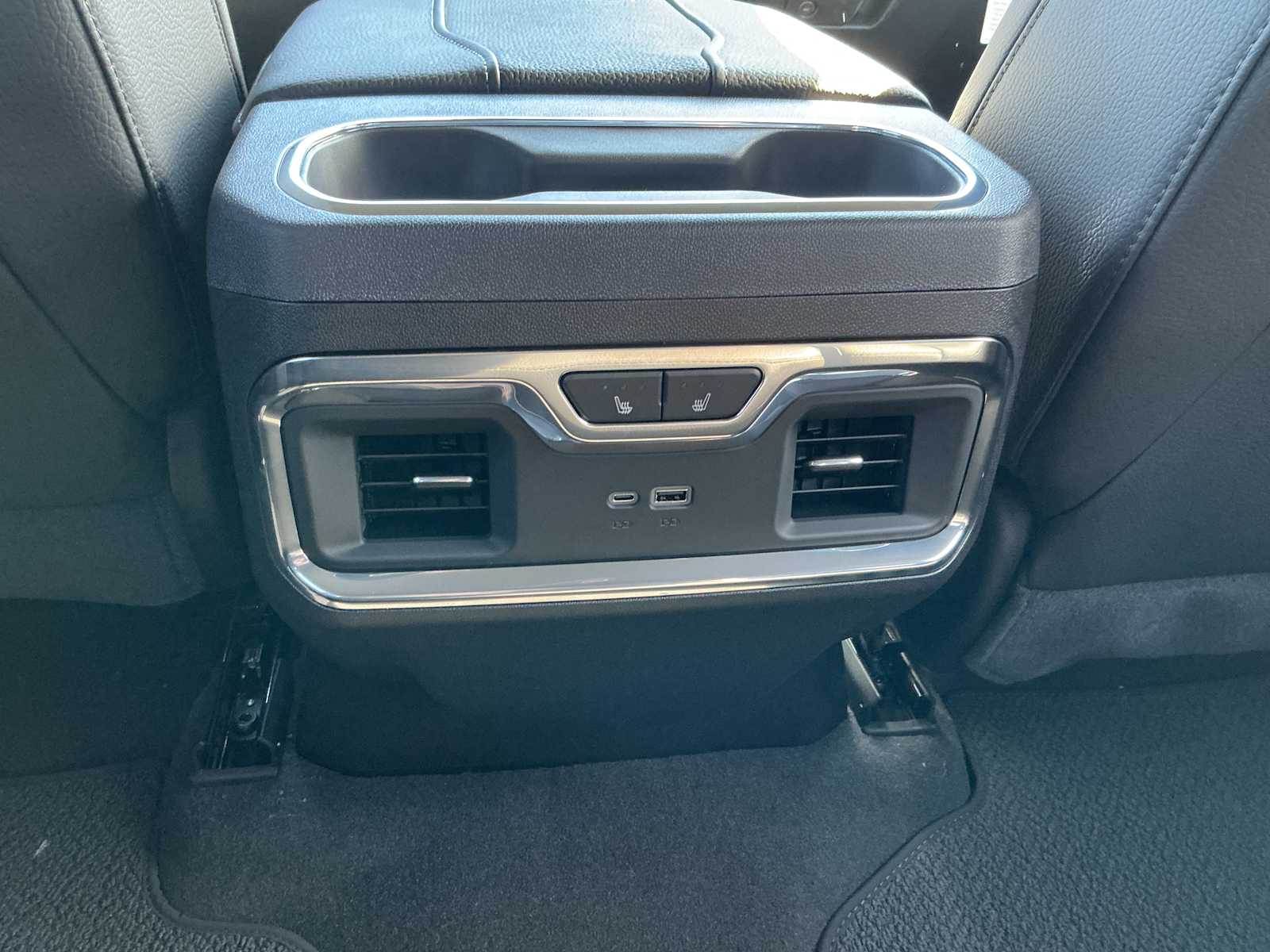 2026 GMC Sierra 2500HD Denali - Photo 15