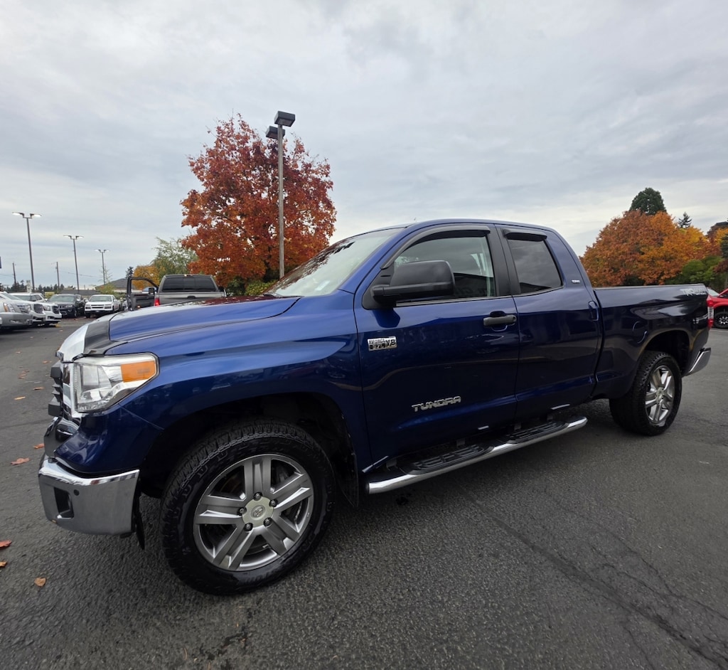 Used 2015 Toyota Tundra 4wd Double Cab Sr5 Pickup 4d 6 1/2 Ft V8, 5.7 Liter Truck
