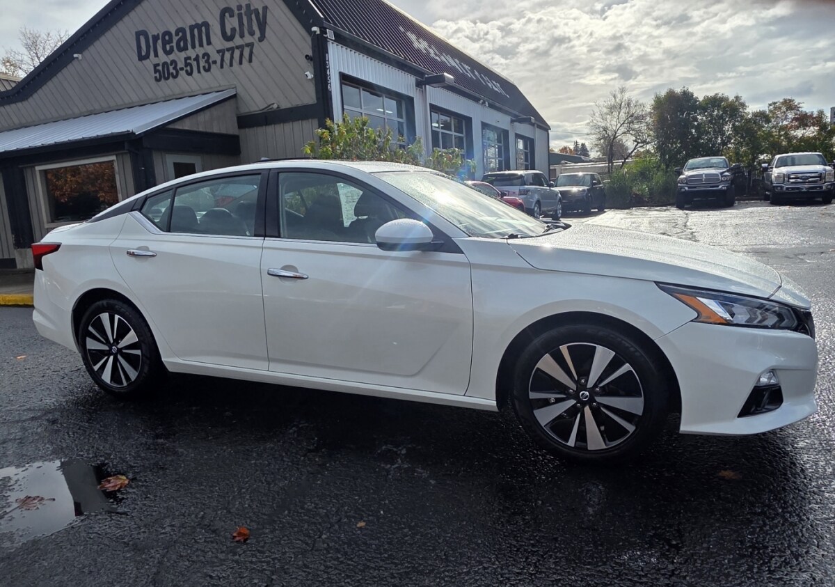 2019 Nissan Altima 2.5 SV photo 4