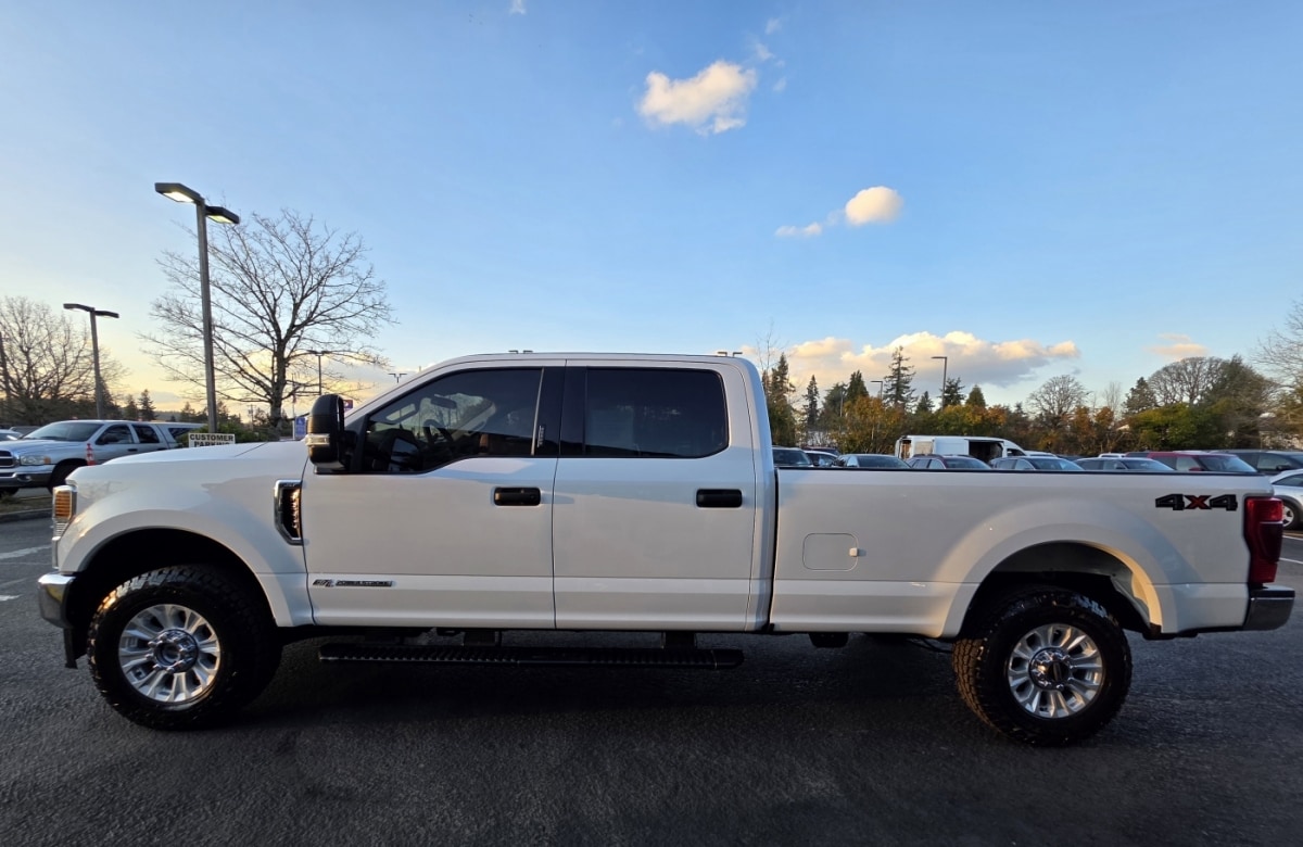 2022 Ford F-250 XLT 4x4 Crew Cab 8' Box's photo