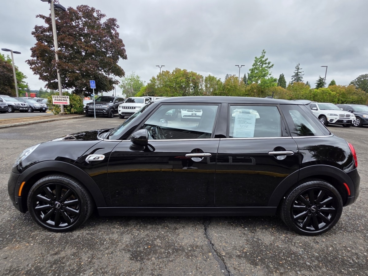 2018 MINI Cooper S's photo