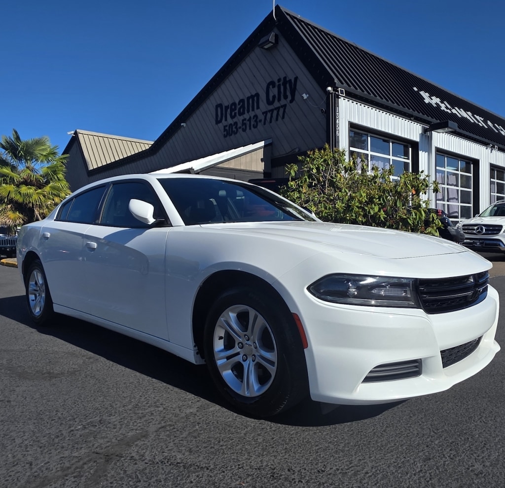 Used 2020 Dodge Charger Sxt Sedan 4d Power Moon Roof & Leather Seats Sedan