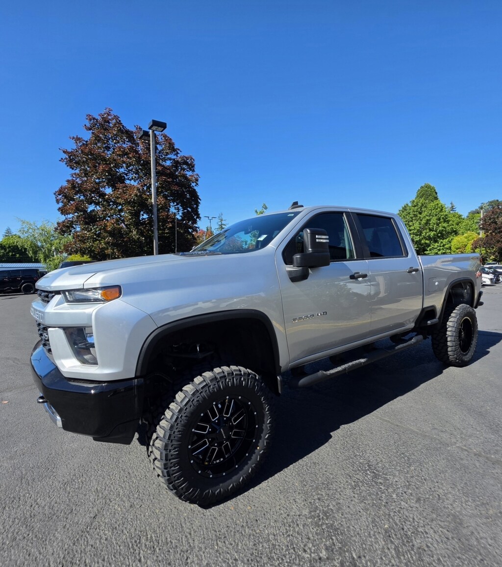 Used 2022 Chevrolet 37 Silverado 2500 Hd Crew Cab Custom Pickup 4d 6 1/2 Ft Lifted Diesel Truck 4WD Truck