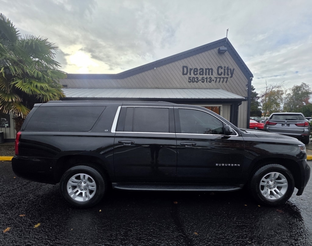Used 2019 Chevrolet Suburban 4wd Lt Sport Utility 4d V8 5.3 Liter SUV