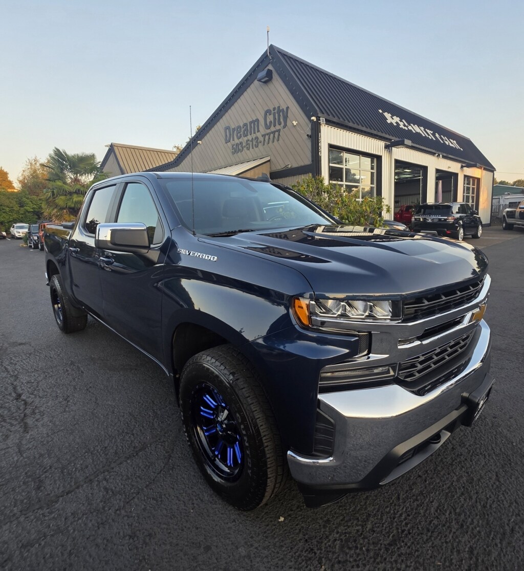 Used 2021 Chevrolet Silverado 1500 Crew Cab Lt Pickup 4d 5 3/4 Ft 4wd Truck