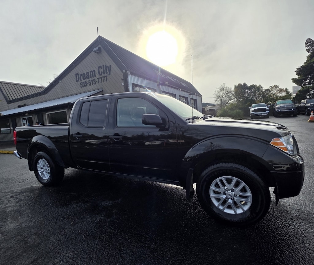 Used 2015 Nissan Frontier Crew Cab Sv Pickup 4d 6 Ft 4wd Truck