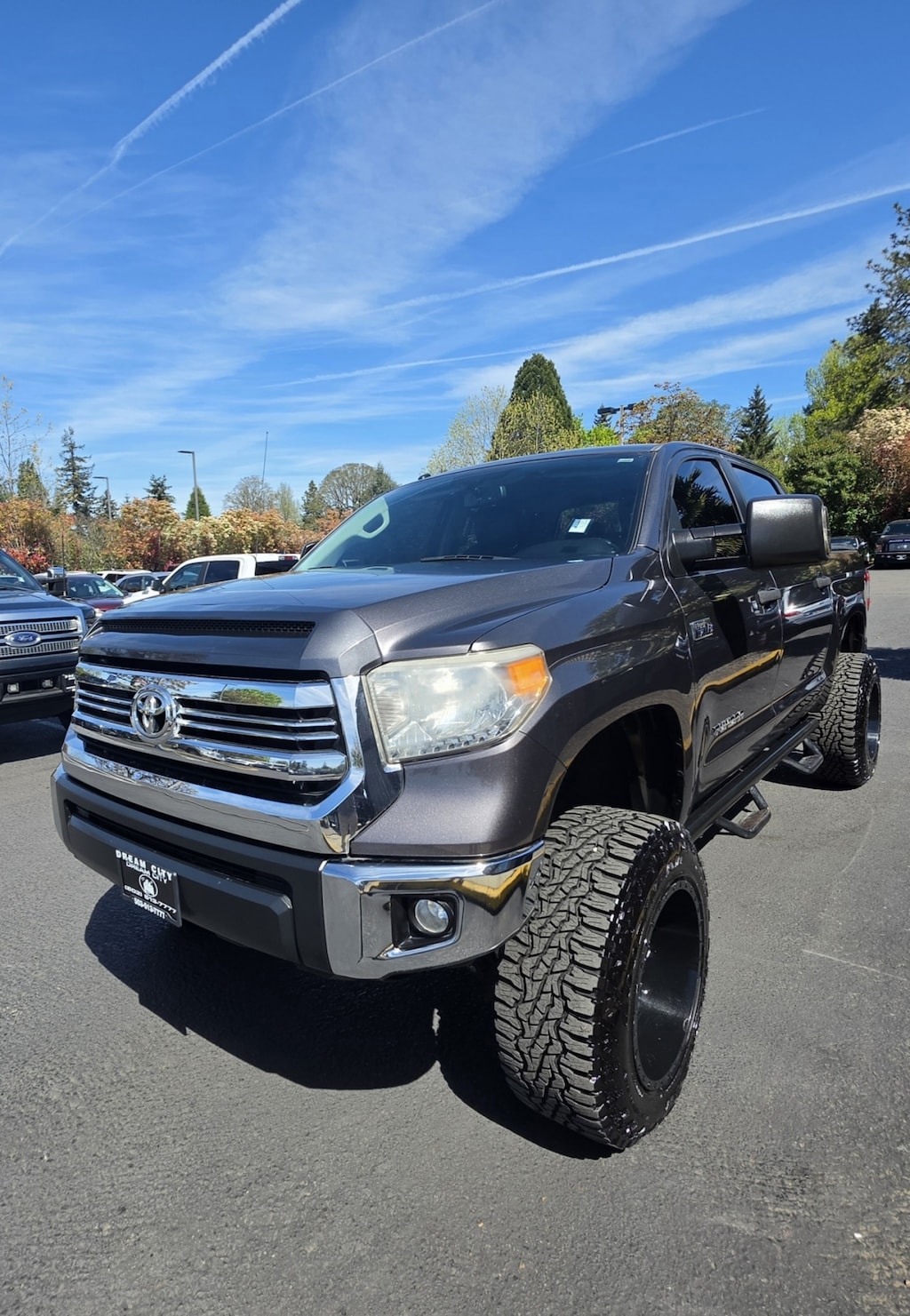 Used 2017 Toyota Tundra Crewmax Sr5 Pickup 4d 5 1/2 Ft 4wd V8, 5.7 Liter Truck