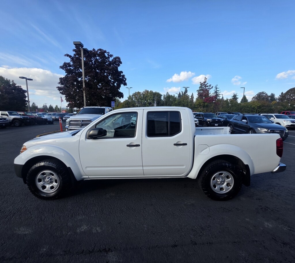 Used 2012 Nissan Frontier Crew Cab S Pickup 4d 5 Ft 1-Owner 4wd Truck