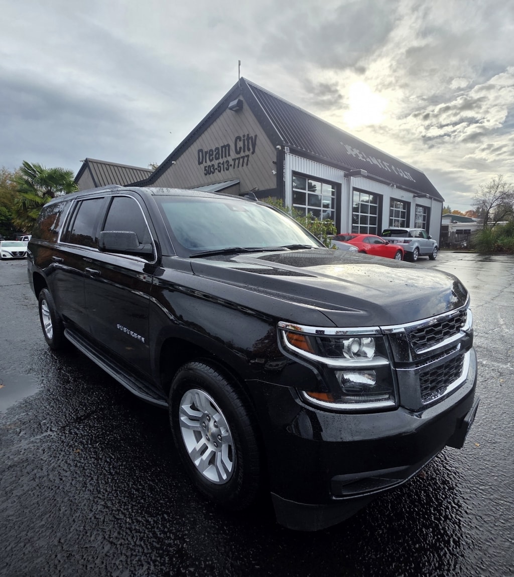 Used 2019 Chevrolet Suburban 4wd Lt Sport Utility 4d V8 5.3 Liter SUV