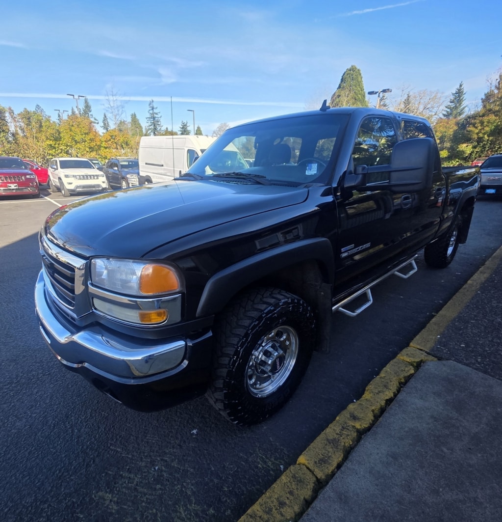Used 2007 GMC Sierra (Classic) 2500 Hd Crew Cab Sle Pickup 4d 6 1/2 Ft 4wd LBZ Truck