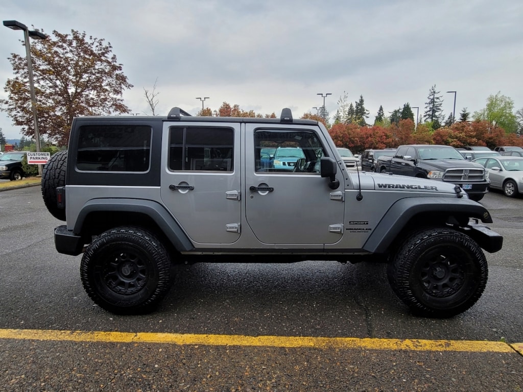 Used 2013 Jeep Wrangler 4WD Unlimited Sport S SUV 4D SUV