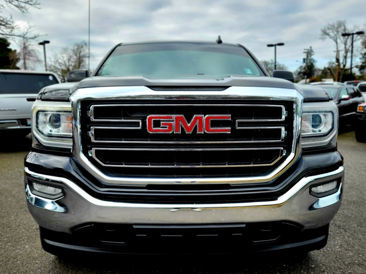 2017 GMC Sierra 1500 SLE - Photo 9