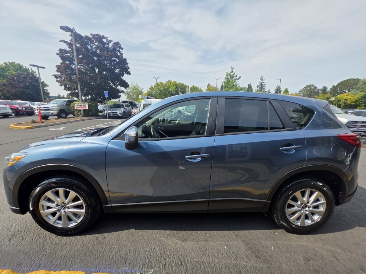 2016 Mazda CX-5 Touring Sport photo 2