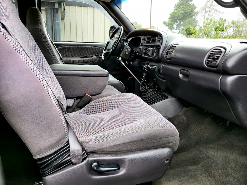 Used 2002 Dodge Ram 2500 Quad Cab Slt Long Bed Manual, 5-spd 4wd 1-Owner Truck