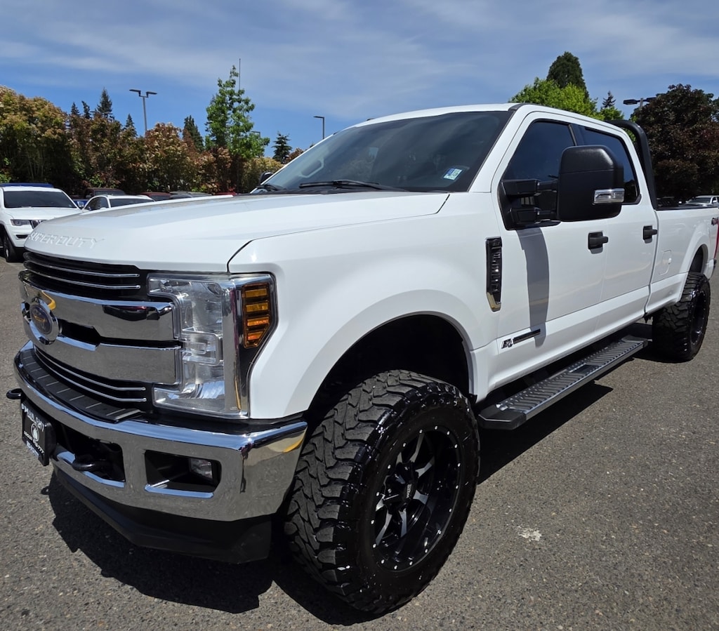 Used 2019 Ford F350 4wd Super Duty Crew Cab Xlt Pickup 4d 8 Ft Truck