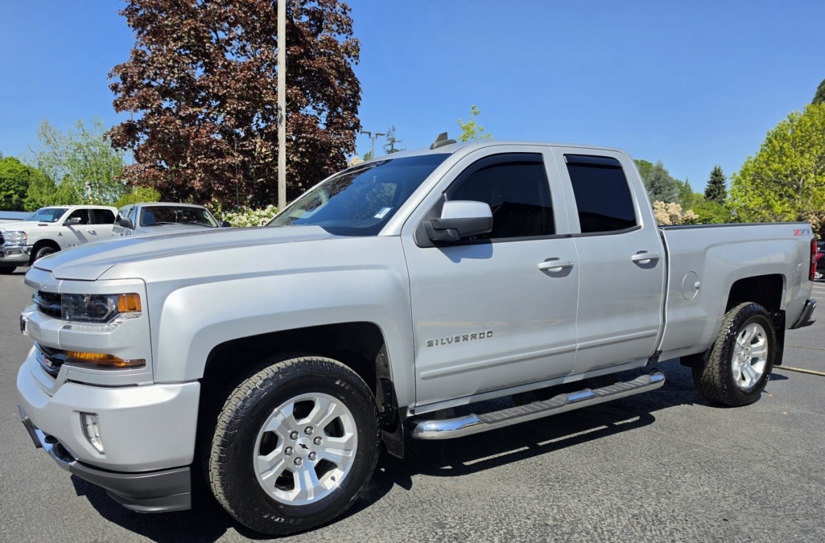 2017 Chevrolet Silverado 1500 LT 4X4 Double Cab Std Box's photo
