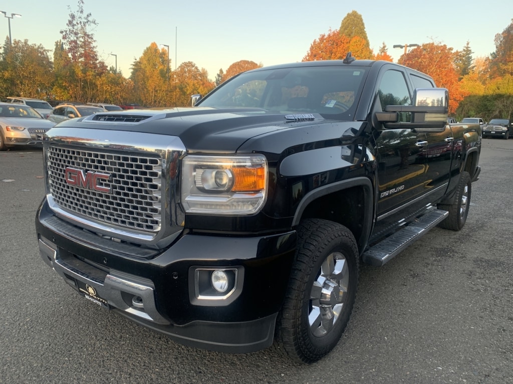 Used 2017 GMC Sierra 3500 HD Crew Cab Denali Pickup 4D 6 1/2 ft Truck