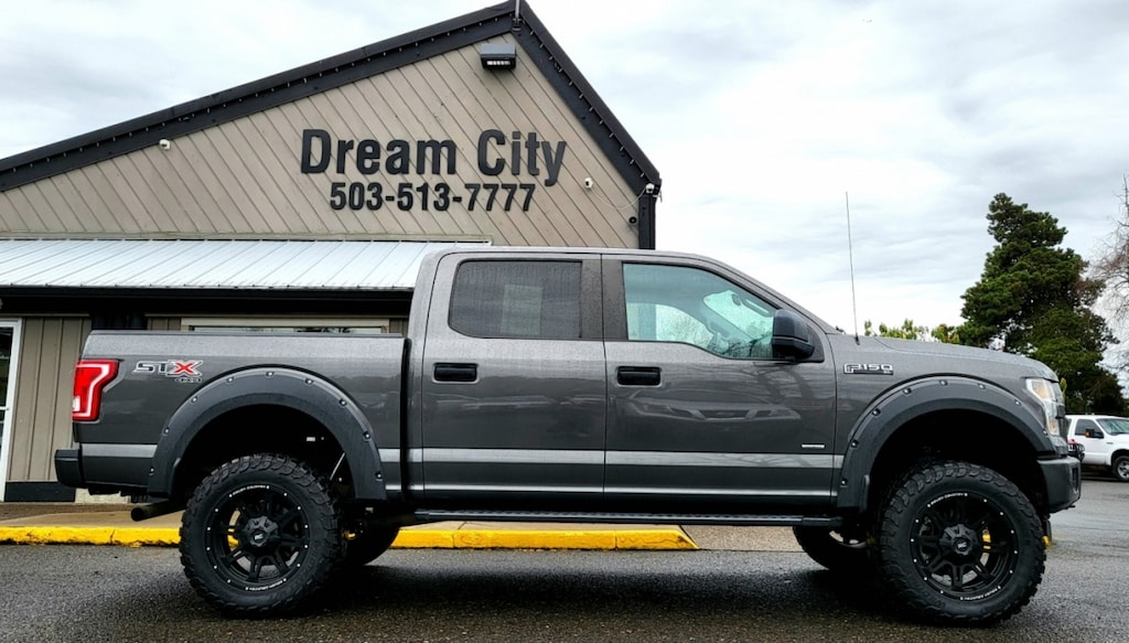Used 2017 Ford F150 Supercrew Cab XL Pickup 4D 5 1/2 ft Carfax 1-Owner Truck