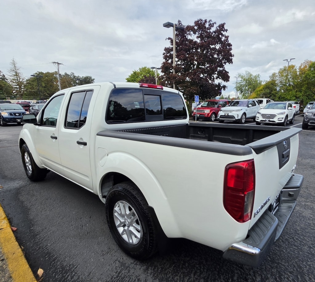 Used 2019 Nissan Frontier Crew Cab Sv Pickup 4d 5 Ft 4wd Truck
