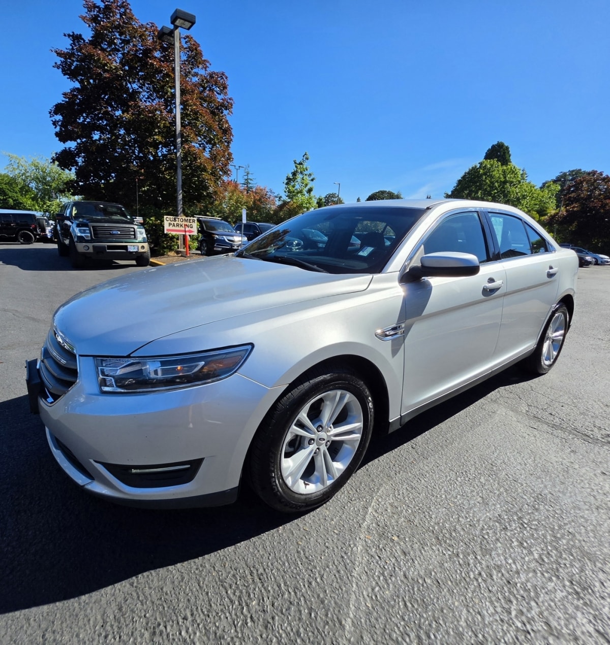 2018 Ford Taurus SEL AWD's photo