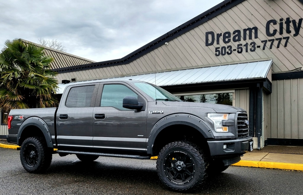 Used 2017 Ford F150 Supercrew Cab XL Pickup 4D 5 1/2 ft Carfax 1-Owner Truck