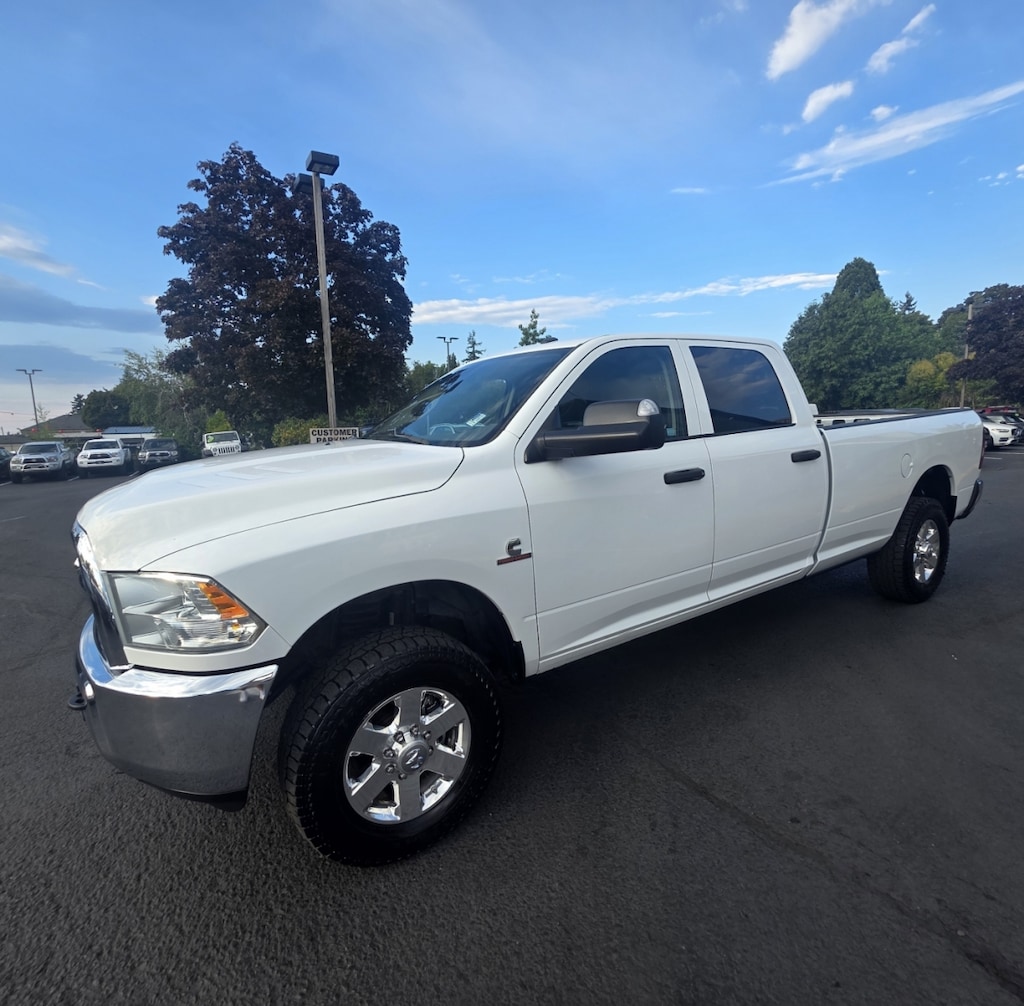 Used 2016 Ram 3500 Crew Cab 4wd Tradesman Pickup 4d 8 Ft Manual, 6-spd Truck