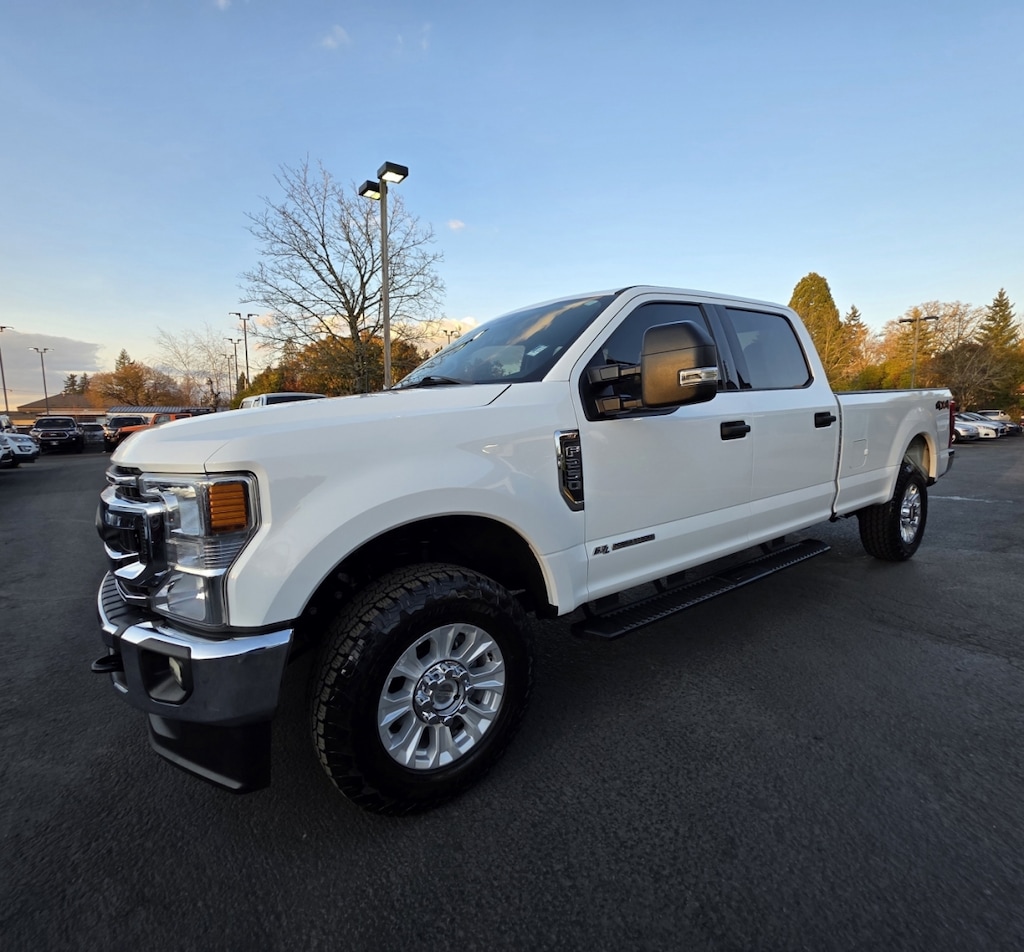 Used 2022 Ford F250 4wd Super Duty Crew Cab Xlt Pickup 4d 8 Ft 1-Owner Truck Truck