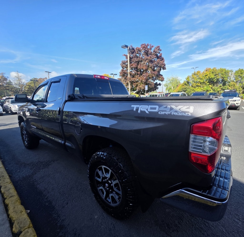 Used 2019 Toyota Tundra Double Cab Sr5 Pickup 4d 6 1/2 Ft 4wd Truck