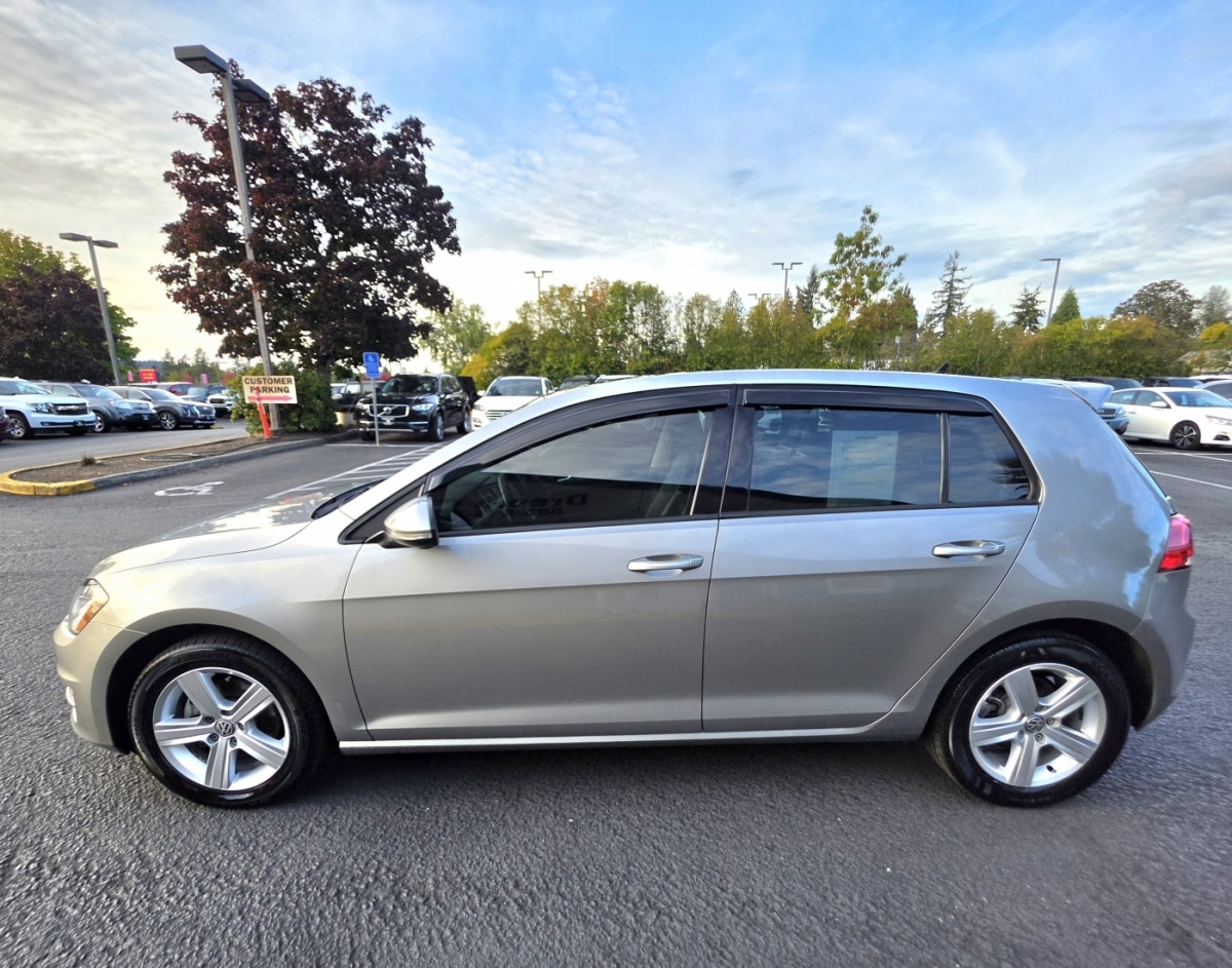 2017 Volkswagen Golf