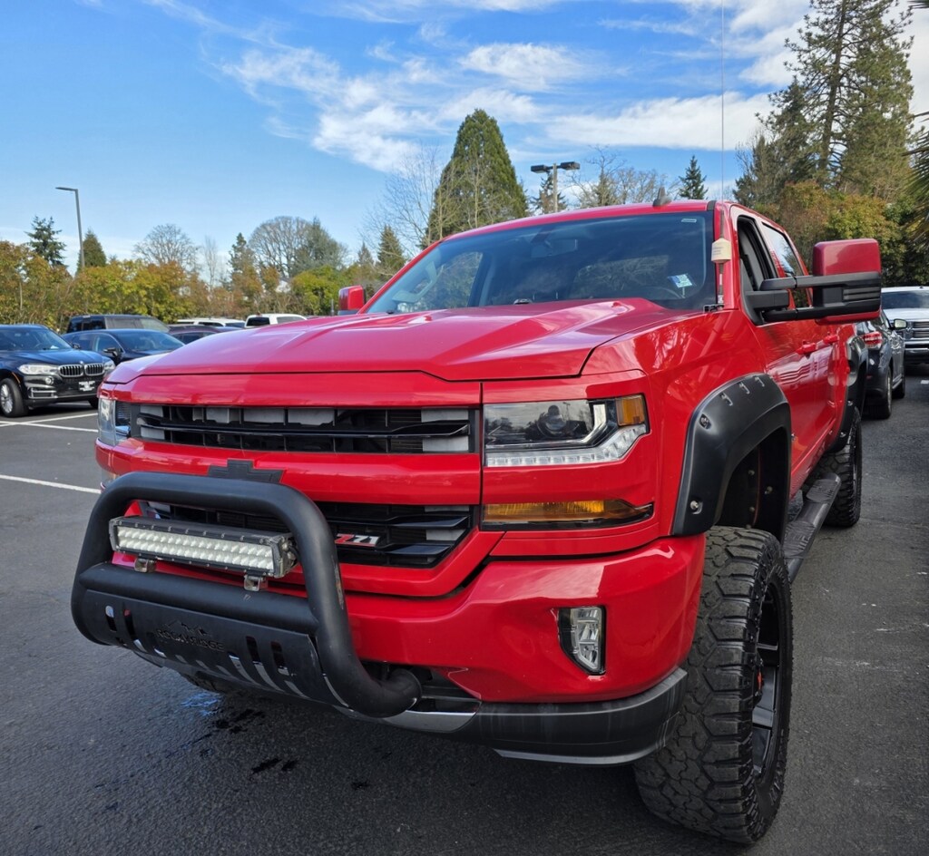 Used 2016 Chevrolet Silverado 1500 Crew Cab Z71 Lt Pickup 4d 5 3/4 Ft Truck