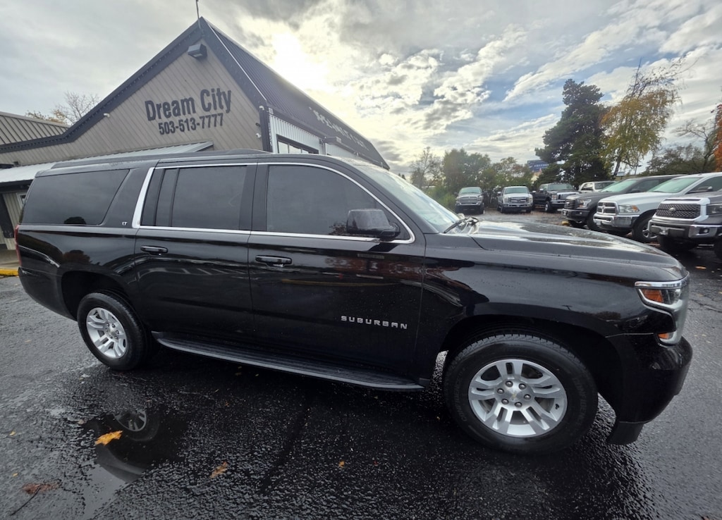 Used 2019 Chevrolet Suburban 4wd Lt Sport Utility 4d V8 5.3 Liter SUV