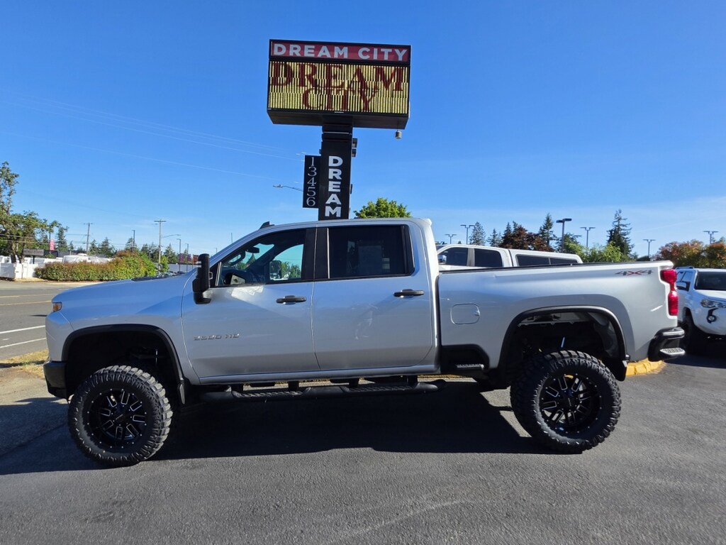 Used 2022 Chevrolet 37 Silverado 2500 Hd Crew Cab Custom Pickup 4d 6 1/2 Ft Lifted Diesel Truck 4WD Truck