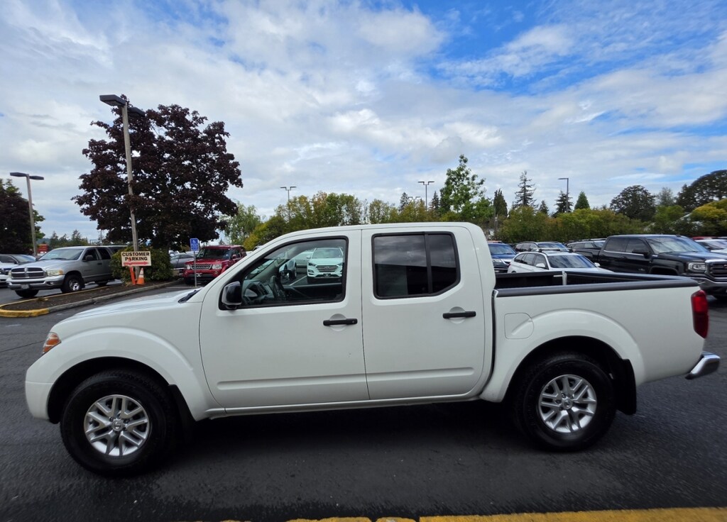 Used 2019 Nissan Frontier Crew Cab Sv Pickup 4d 5 Ft 4wd Truck