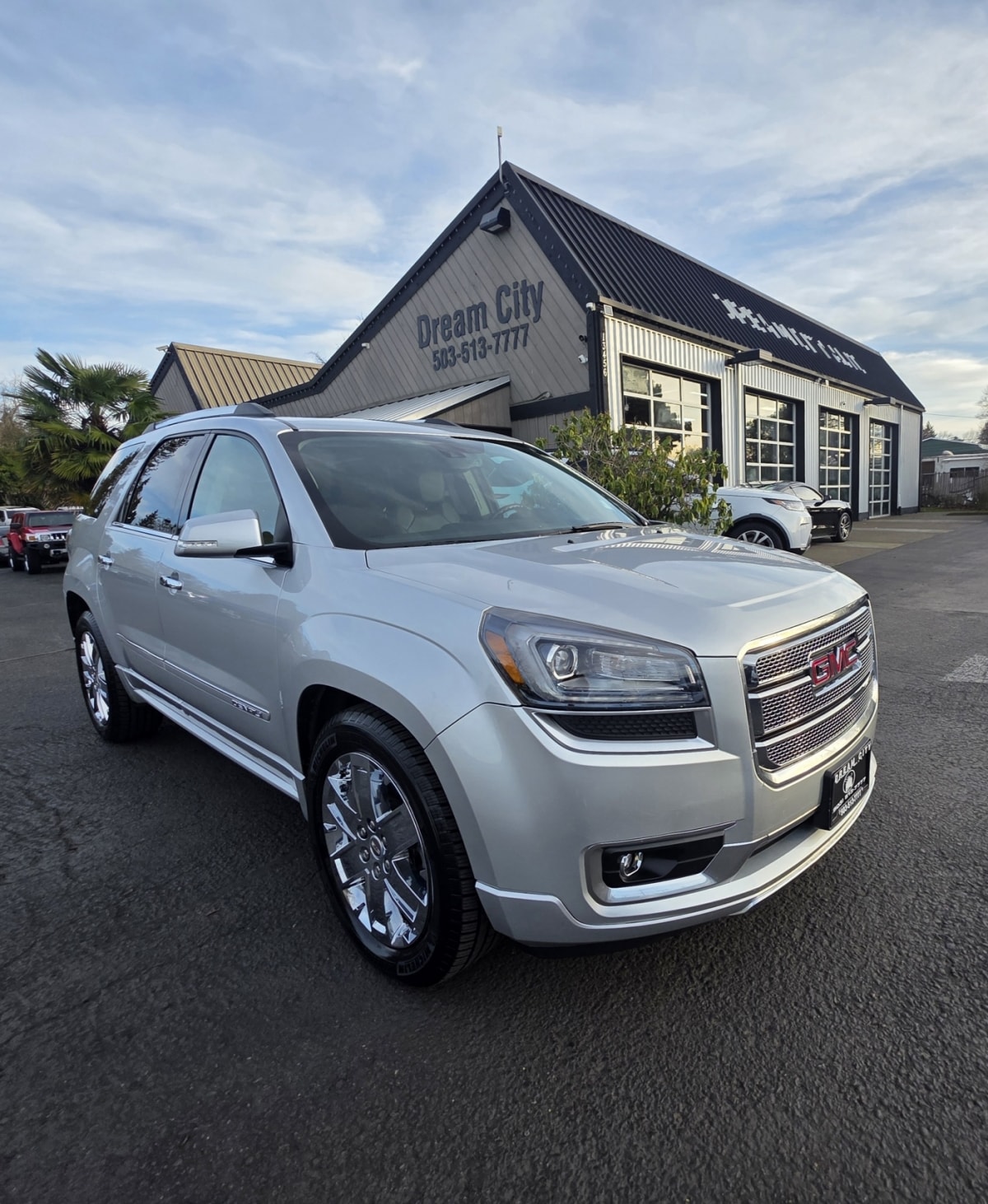 2016 GMC Acadia Denali's photo