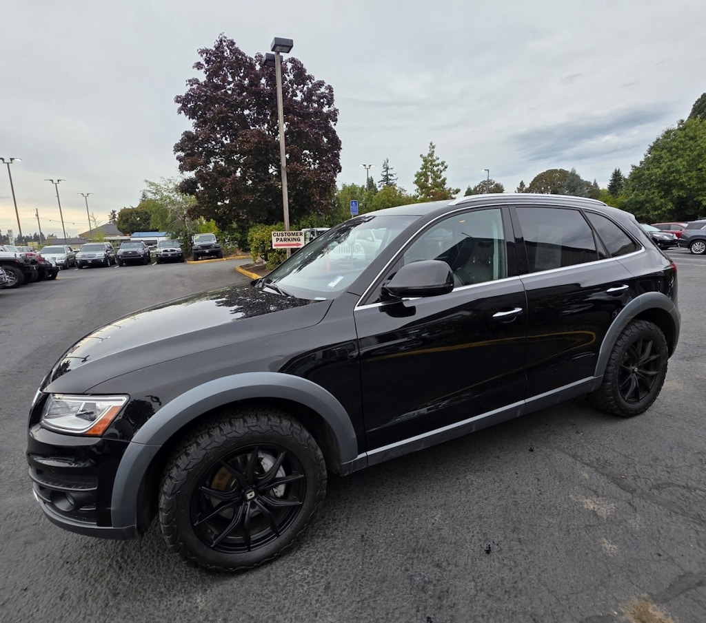 Used 2017 Audi Q5 2.0t Premium Plus Sport Utility 4d Awd SUV