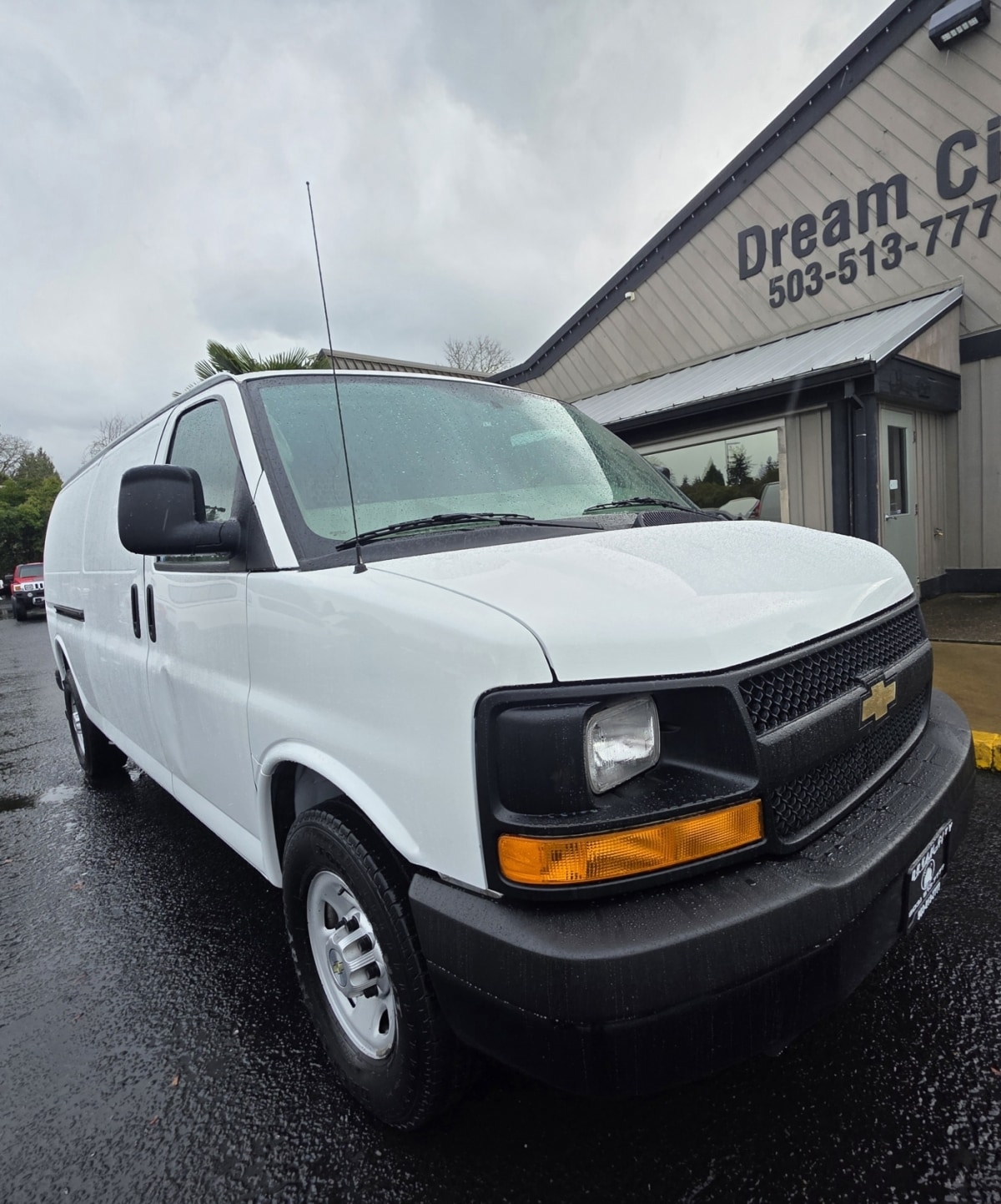 2014 Chevrolet Express Cargo Work Van's photo