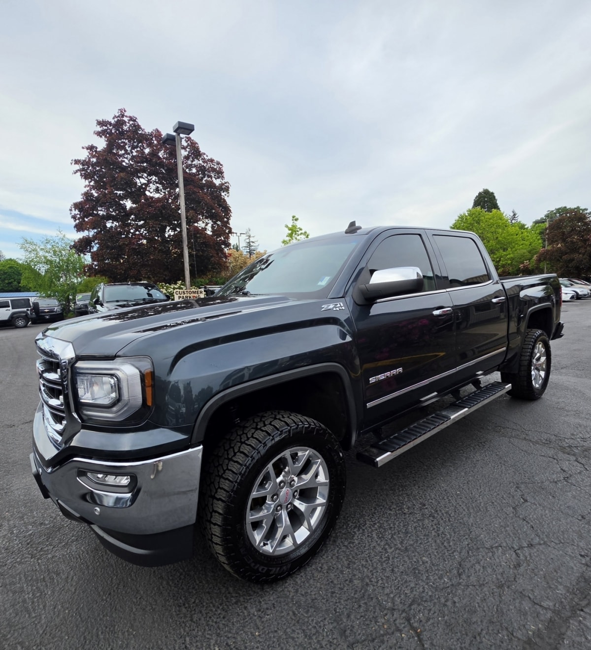 2018 GMC Sierra 4WD Crew Cab Short Box SLT's photo