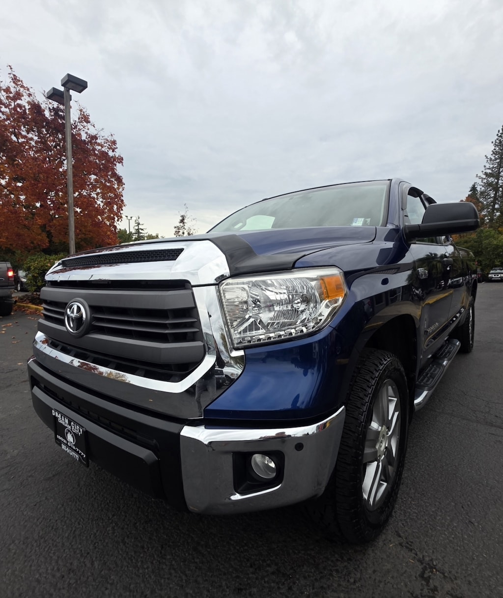 Used 2015 Toyota Tundra 4wd Double Cab Sr5 Pickup 4d 6 1/2 Ft V8, 5.7 Liter Truck