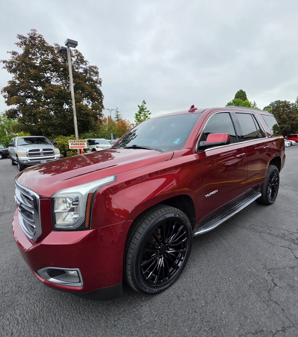 Used 2018 GMC Yukon Slt Sport Utility 4d 4wd Brand new Wheels and Tire SUV
