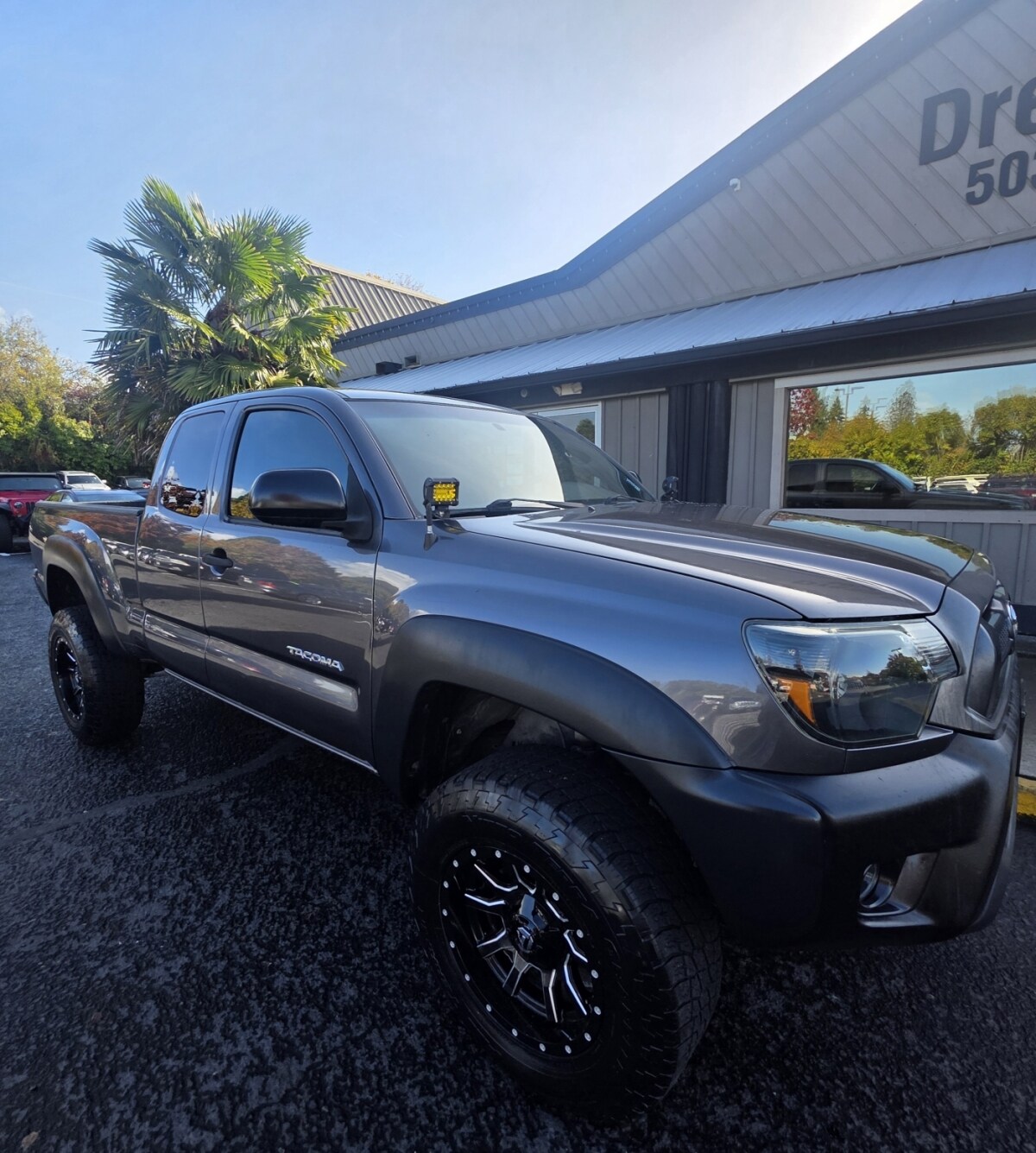 2015 Toyota Tacoma Access Cab PreRunner photo 2
