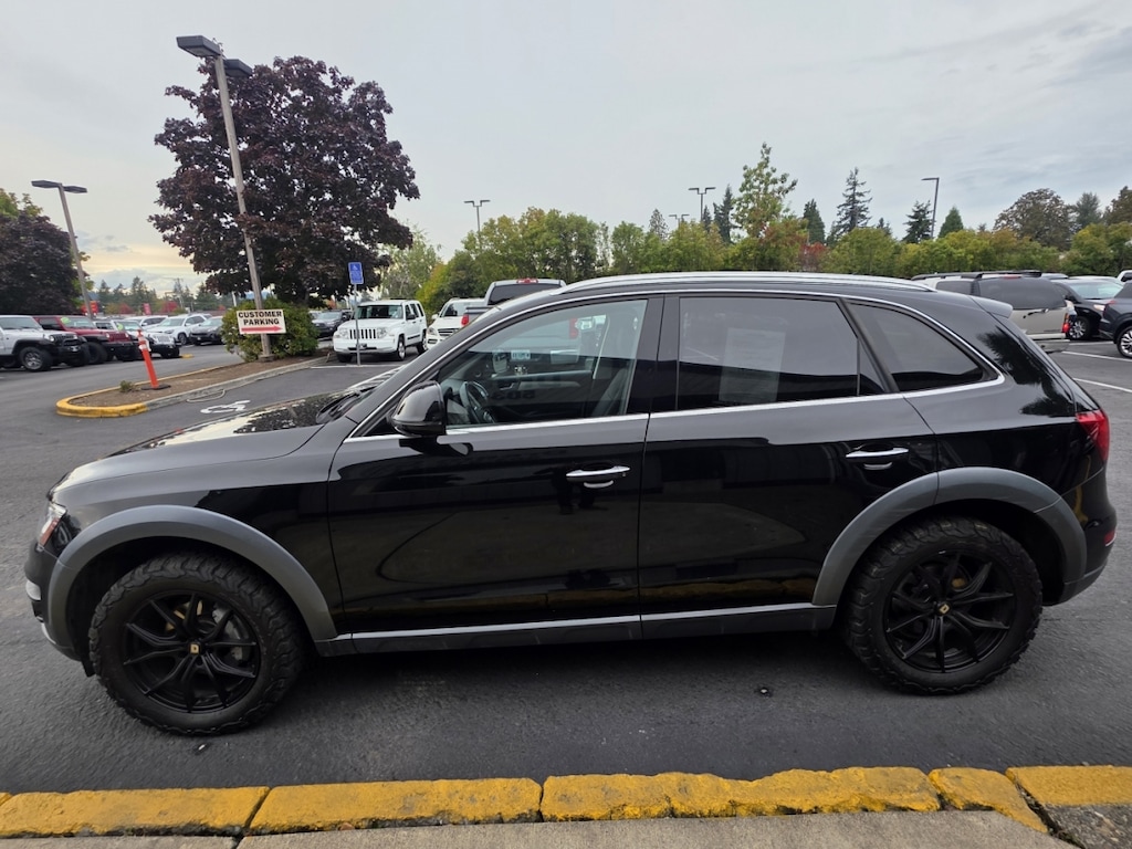 Used 2017 Audi Q5 2.0t Premium Plus Sport Utility 4d Awd SUV