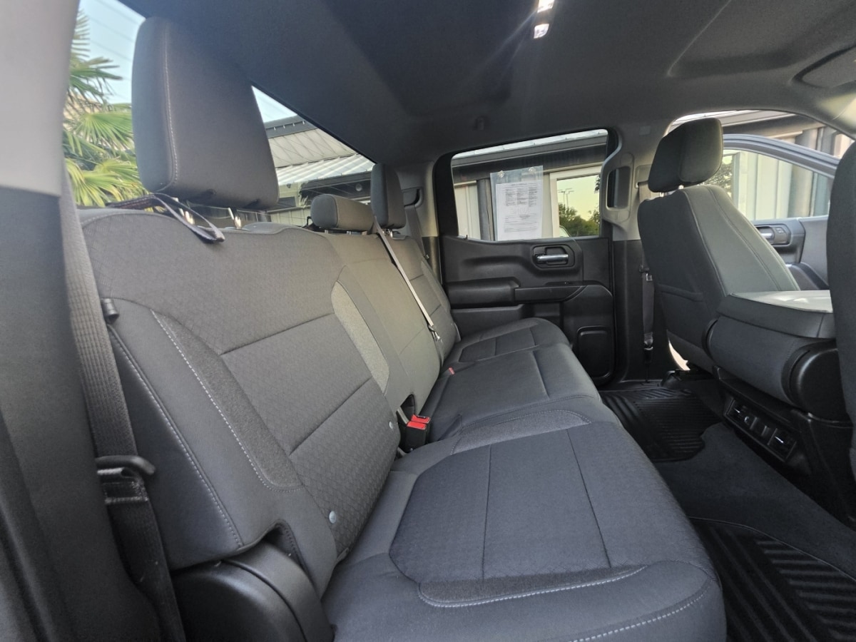 2021 Chevrolet Silverado 1500 LT - Photo 19