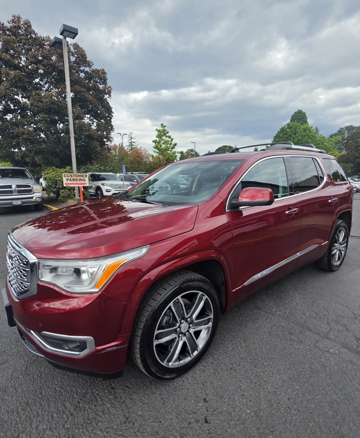 2017 GMC Acadia Denali AWD's photo