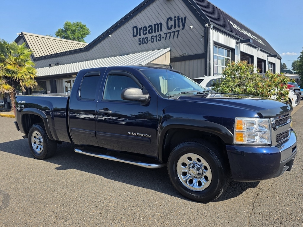 Used 2010 Chevrolet Silverado 4wd 1500 Extended Cab Ls Pickup 4d 6 1/2 Ft Truck