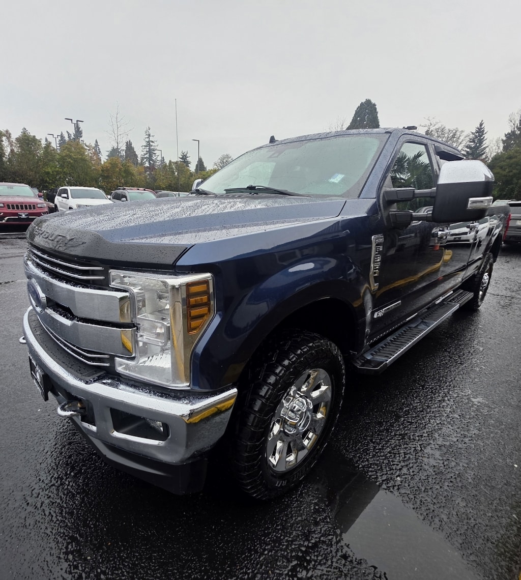 Used 2019 Ford F350 Super Duty Crew Cab Lariat Pickup 4d 8 Ft Truck