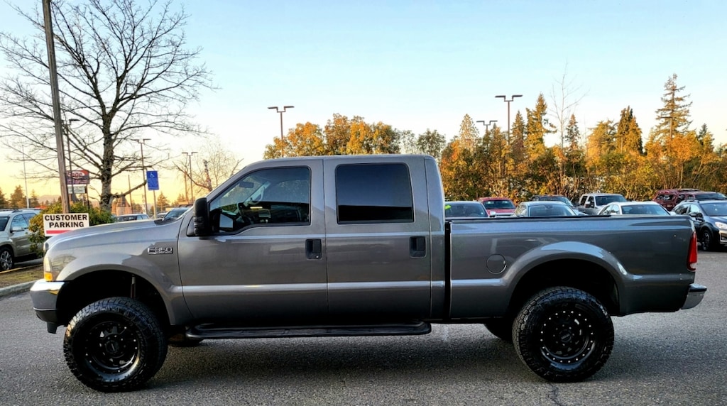 Used 2002 Ford F350 Super Duty Crew Cab Lariat Short Bed 4wd 7.3l Disel Truck
