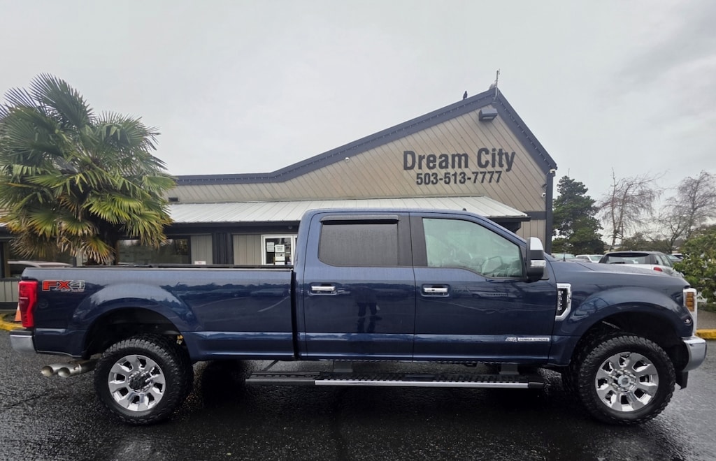 Used 2019 Ford F350 Super Duty Crew Cab Lariat Pickup 4d 8 Ft Truck