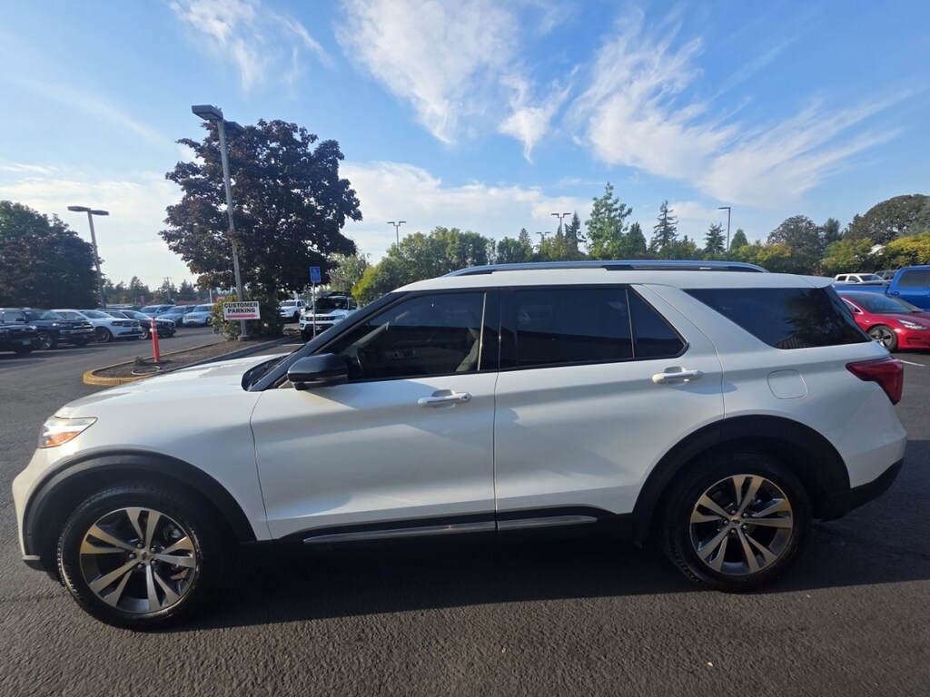 Used 2020 Ford Explorer 4wd Platinum Sport Utility 4d 4wd 1-Owner SUV
