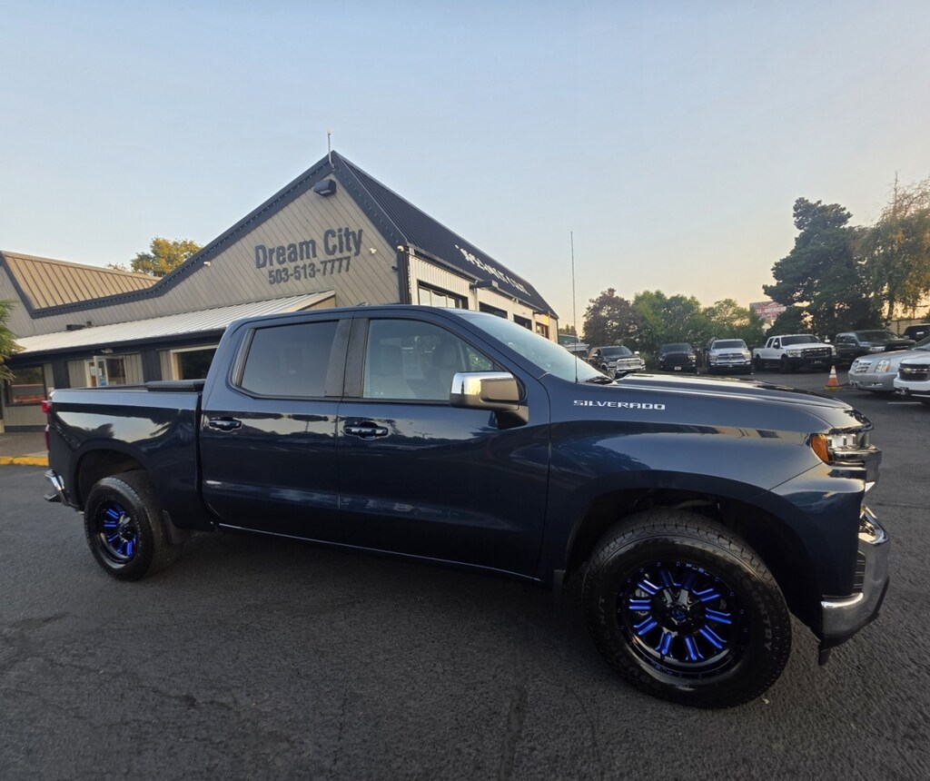 Used 2021 Chevrolet Silverado 1500 Crew Cab Lt Pickup 4d 5 3/4 Ft 4wd Truck