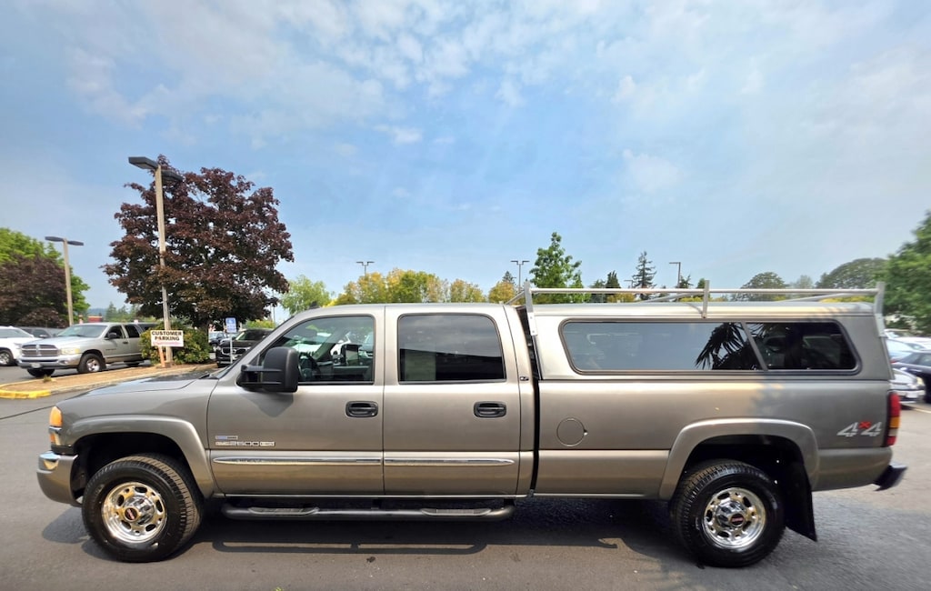 Used 2007 GMC Sierra (Classic) 2500 Hd Crew Cab Slt Pickup 4d 8 Ft 4wd LBZ Motor Truck